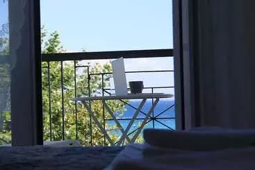 Penthouse & Apartments By The Sea Airport Airstay - Spata