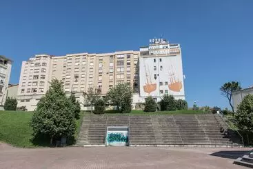 Las Anclas - El Astillero