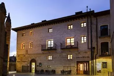 Palacio De Pujadas By Mij - Viana