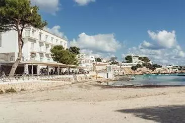 Hostal Xuroy - Sant Lluís