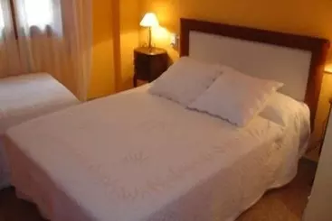 Hostal Restaurante Arasa - Santa Barbara