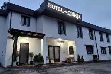 La Quinta - Cue