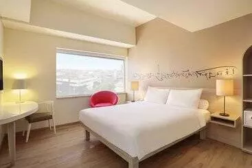 Ibis Styles Jakarta Gajah Mada - Yogyakarta