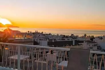 La Puerta De Nerja Hostal Boutique - Nerja