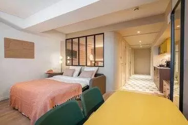 Yuna Montmartre   Apart - Paris