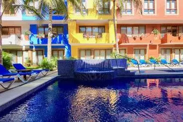 Casa Lotería  Pueblito Sayulita  Colorful, Family And Relax Experience With Private Parking And Pool - Sayulita