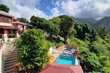 Samfi Gardens - Soufriere