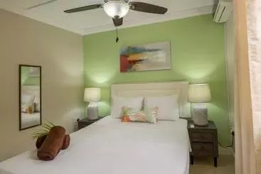 Apartment Soleil  Because Location Really Is Everything! - Soufriere