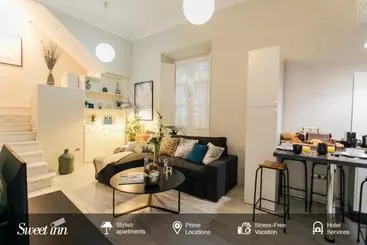 Comfortable Duplex  1bd 2bth  Dean Miranda - Seville