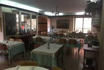 Hostal Victor - Oliana