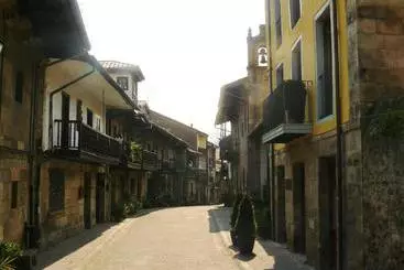 Apartamentos Rurales La Villa De Piedra - Cartes