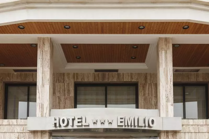Fotos del hotel Restaurante Emilio:  12