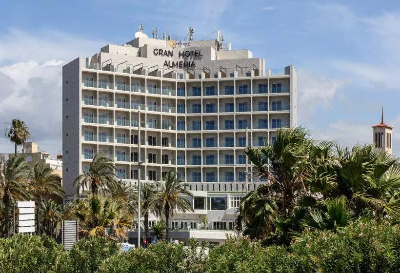 Fotos del hotel Ohtels Gran Hotel Almeria:  4