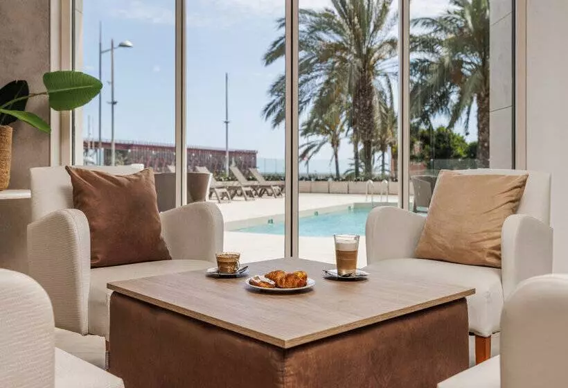 Fotos del hotel Ohtels Gran Hotel Almeria:  37