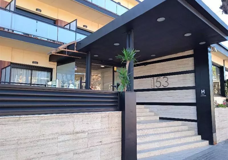 Fotos del hotel 153:  7