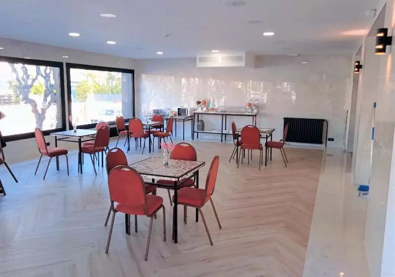 Fotos del hotel 153:  3