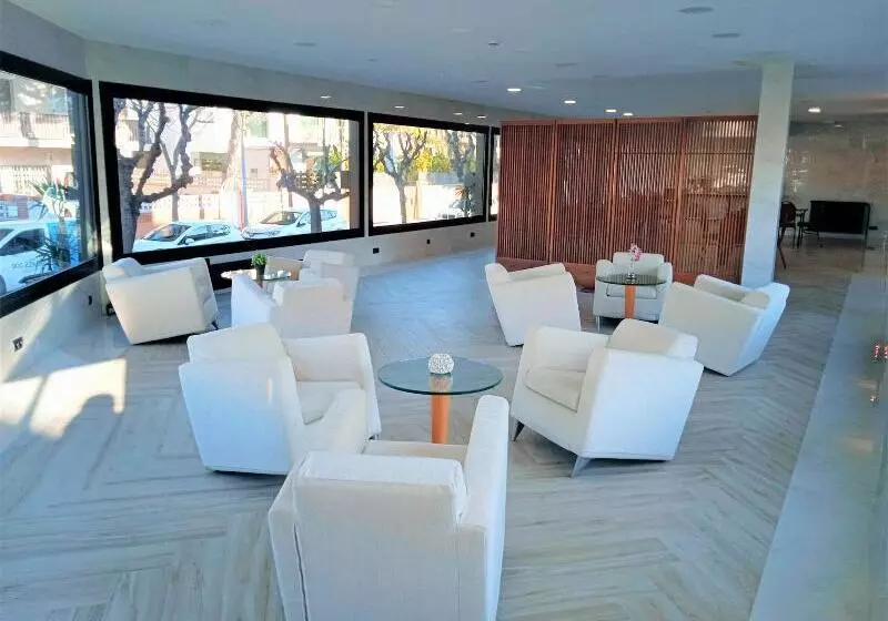 Fotos del hotel 153:  2