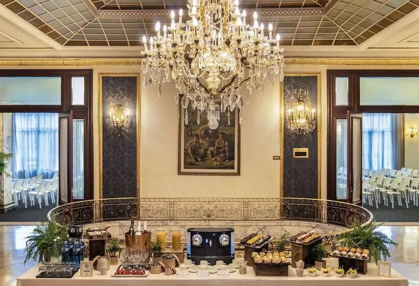 Fotos del hotel El Avenida Palace:  2