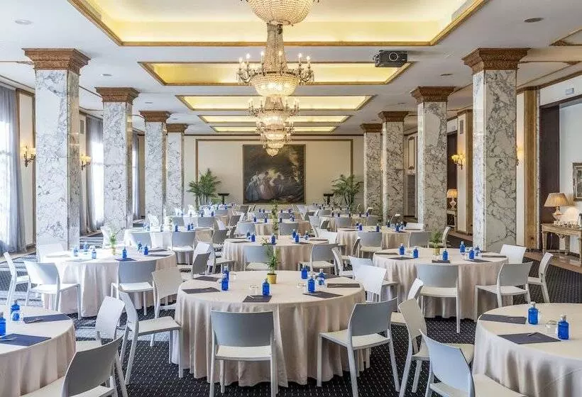 Fotos del hotel El Avenida Palace:  9