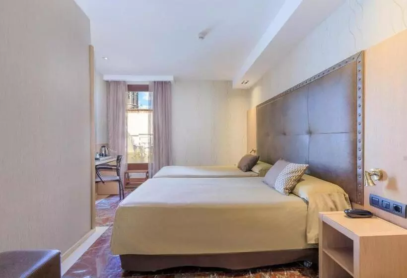 Fotos del hotel Gótico:  5