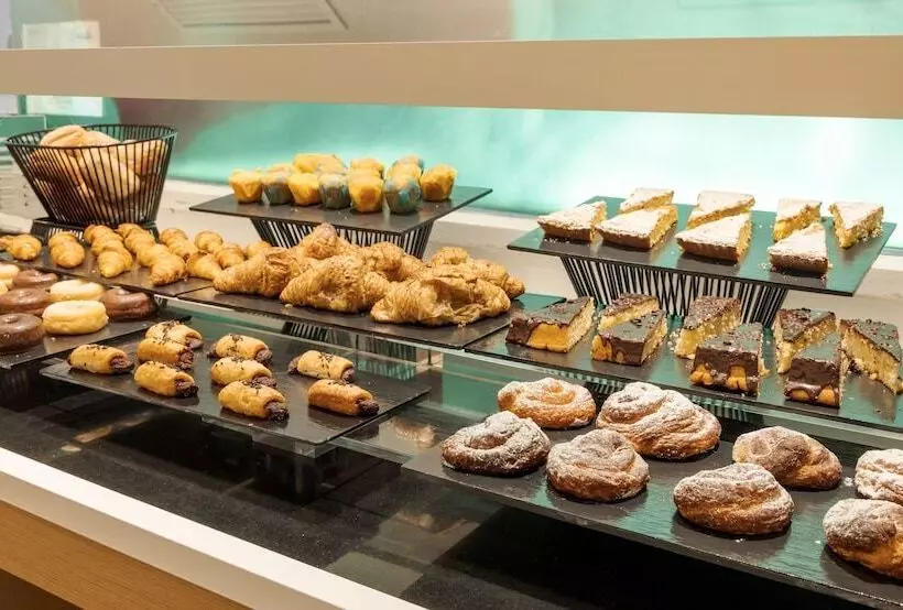 Fotos del hotel Ilunion Almirante:  20