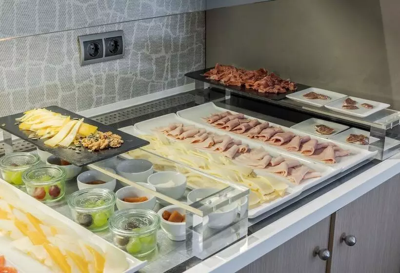 Fotos del hotel Ilunion Almirante:  19