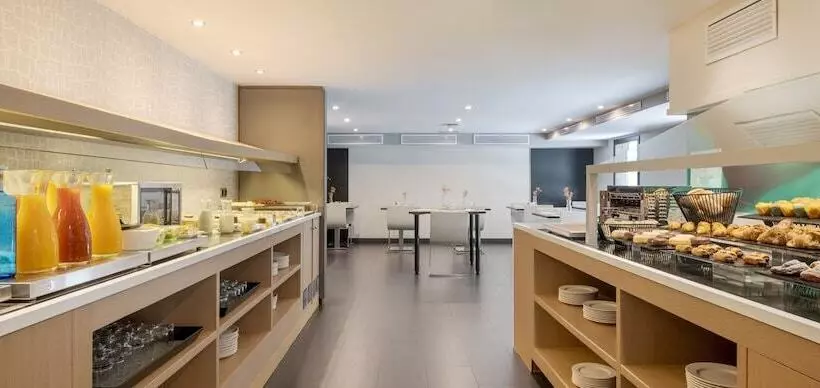 Fotos del hotel Ilunion Almirante:  12