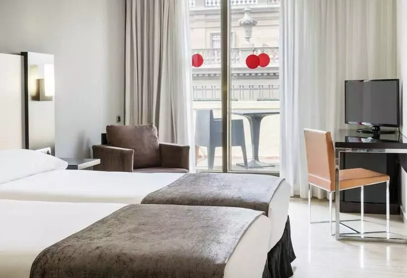 Fotos del hotel Ilunion Almirante:  3