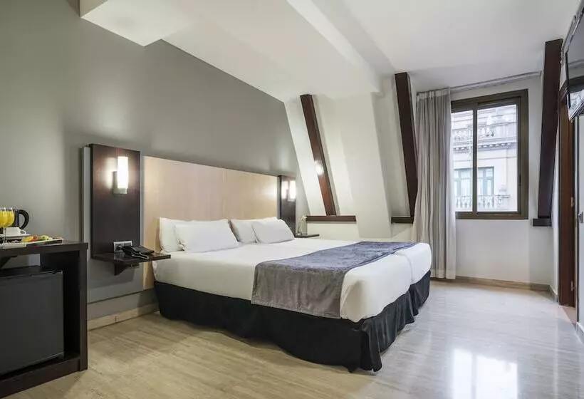 Fotos del hotel Ilunion Almirante:  5