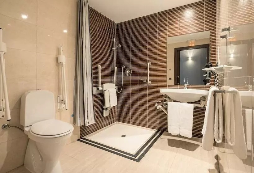 Fotos del hotel Ilunion Almirante:  15