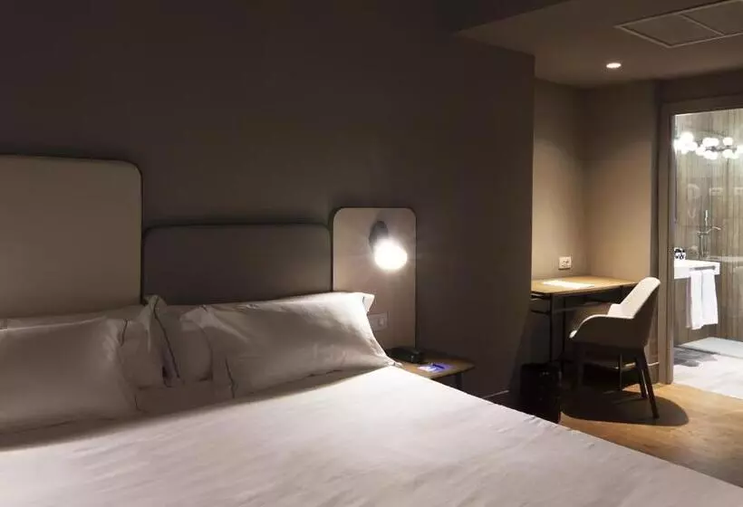 Fotos del hotel One Shot Colón 46:  10