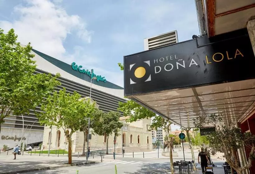 Doña Lola