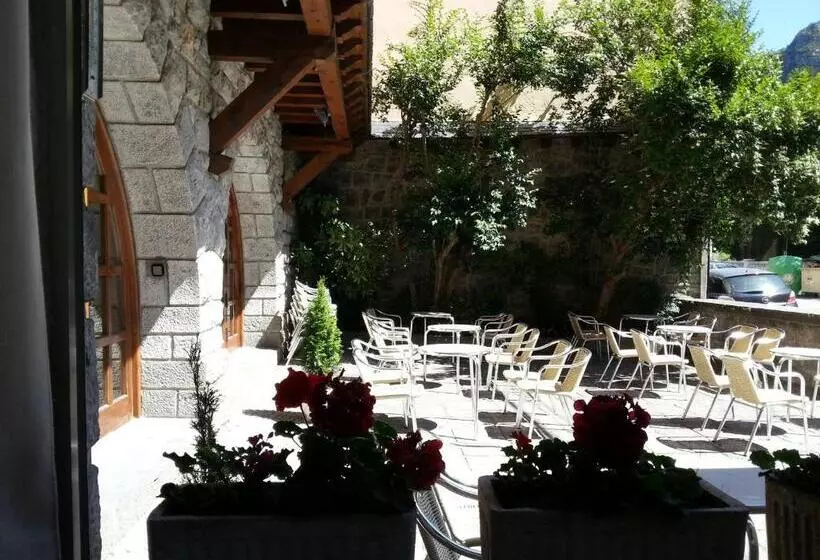 Fotos del hotel Villa De Canfranc:  8