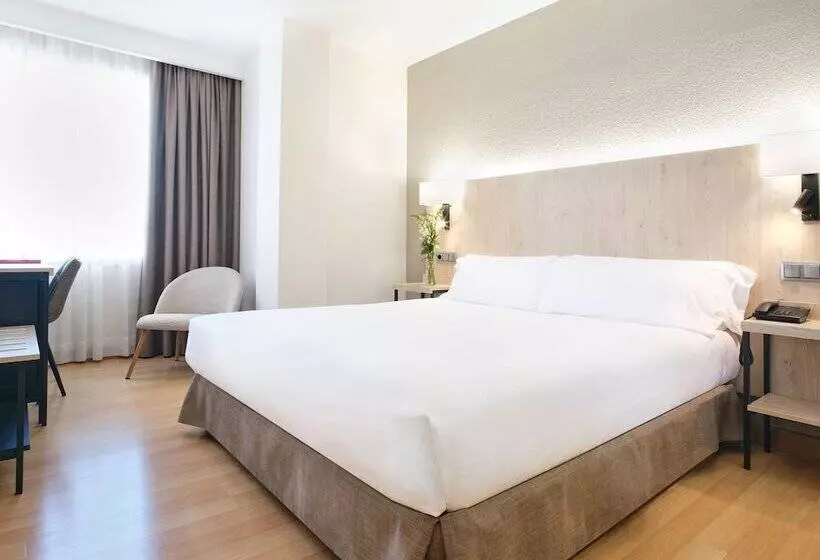 Fotos del hotel Albret:  2