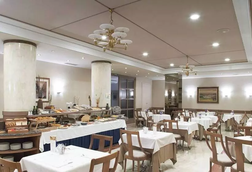 Fotos del hotel Albret:  5