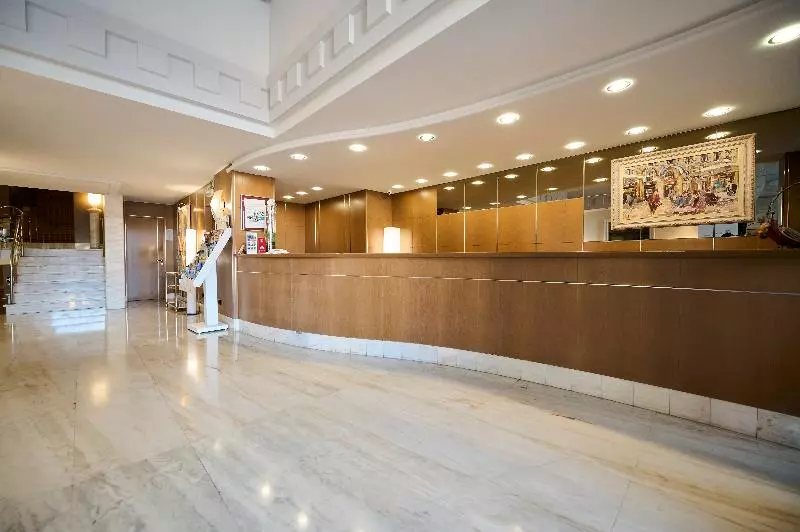 Fotos del hotel Albret:  3