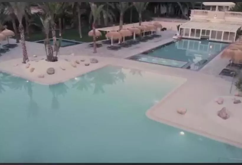 Fotos del hotel Balneario De Leana:  1