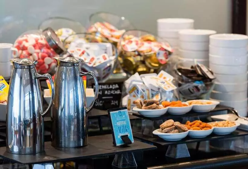 Fotos del hotel Madrid Plaza De España Affiliated By Meliá:  49