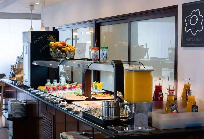 Fotos del hotel Madrid Plaza De España Affiliated By Meliá:  47