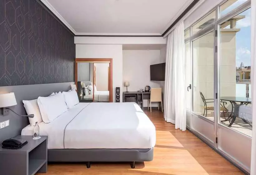 Fotos del hotel Madrid Plaza De España Affiliated By Meliá:  19