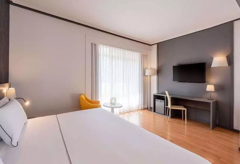 Fotos del hotel Madrid Plaza De España Affiliated By Meliá:  24