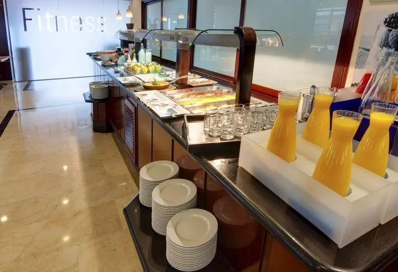 Fotos del hotel Madrid Plaza De España Affiliated By Meliá:  55