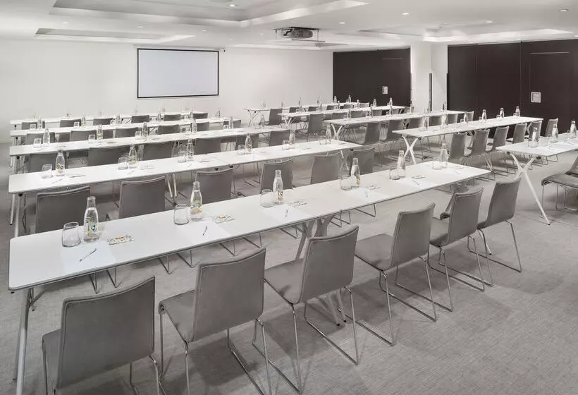 Fotos del hotel Me Madrid Reina Victoria By Meliá:  28