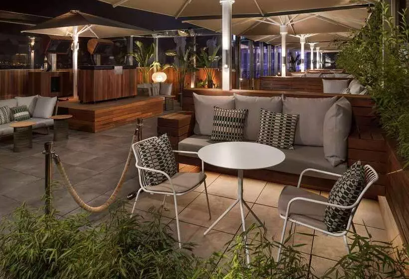 Fotos del hotel Me Madrid Reina Victoria By Meliá:  35