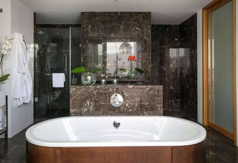 Fotos del hotel Me Madrid Reina Victoria By Meliá:  53