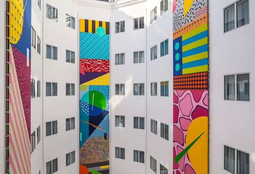 Fotos del hotel Me Madrid Reina Victoria By Meliá:  74