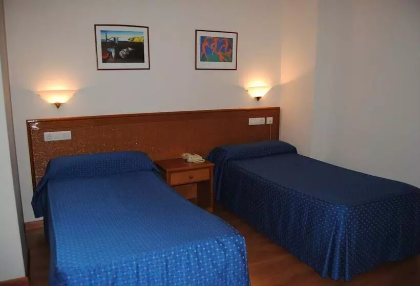 Fotos del hotel Peña De Arcos:  16