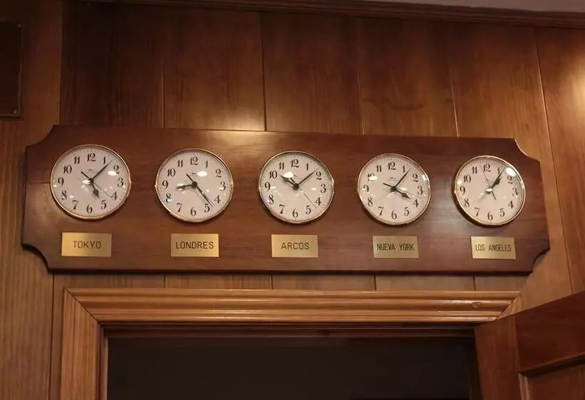 Fotos del hotel Peña De Arcos:  7