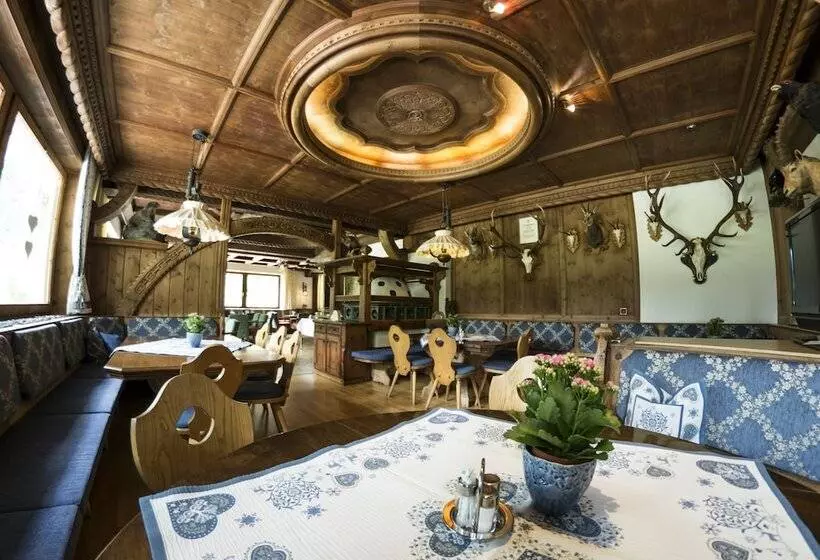 Fotos del hotel Alpenhotel Fernau:  18