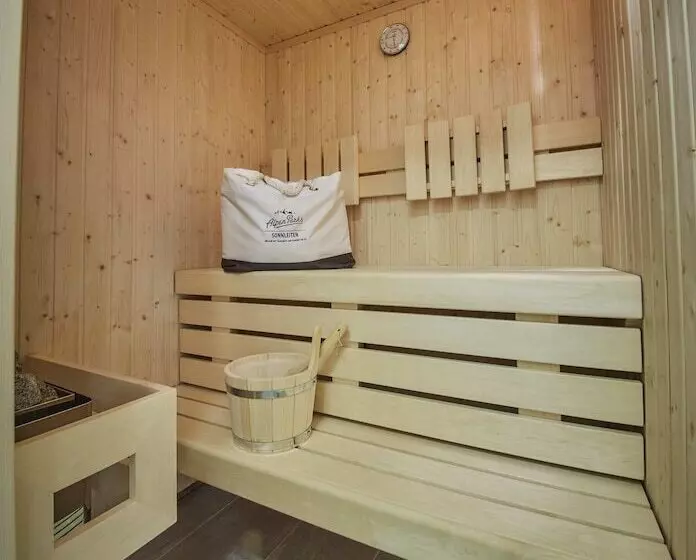 Fotos del hotel Alpenparks Chalet & Apartment Alpina Seefeld:  2